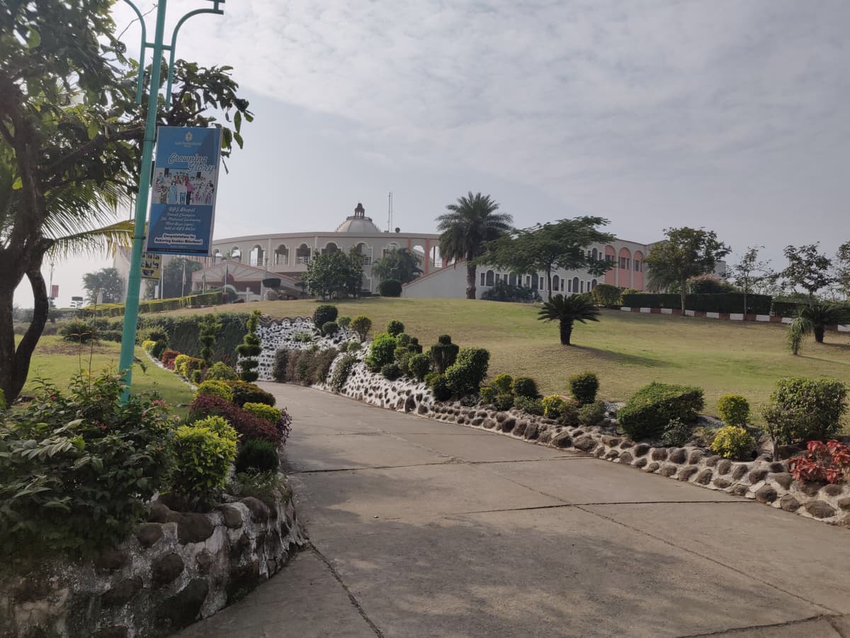 Delhi Public School Bhadbhada Rd photo 6