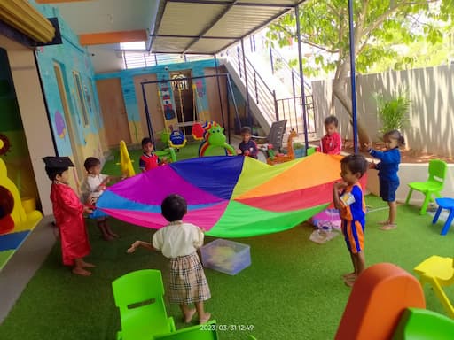 Hello Kids gallery image 2