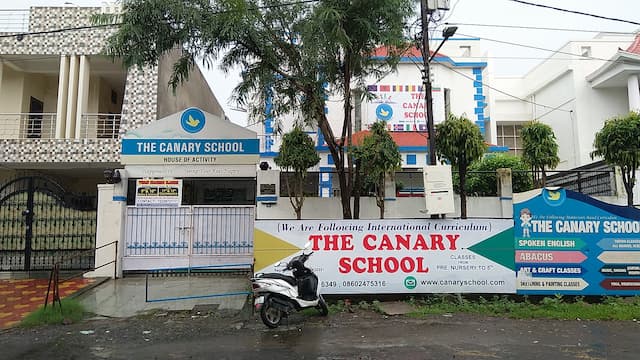 Canary School gallery image 1