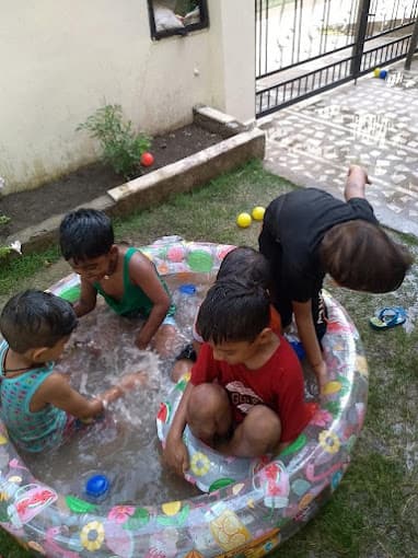 Tiny Tots gallery image 1