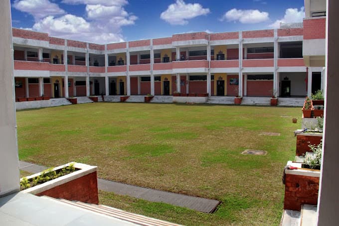 Wes'S Shrinivas Public School photo 3