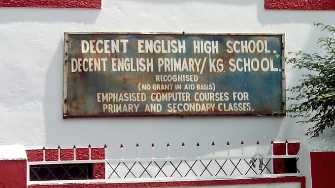 Decent English High School photo 3