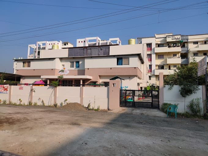 Mothers Pet Kindergarden photo 1