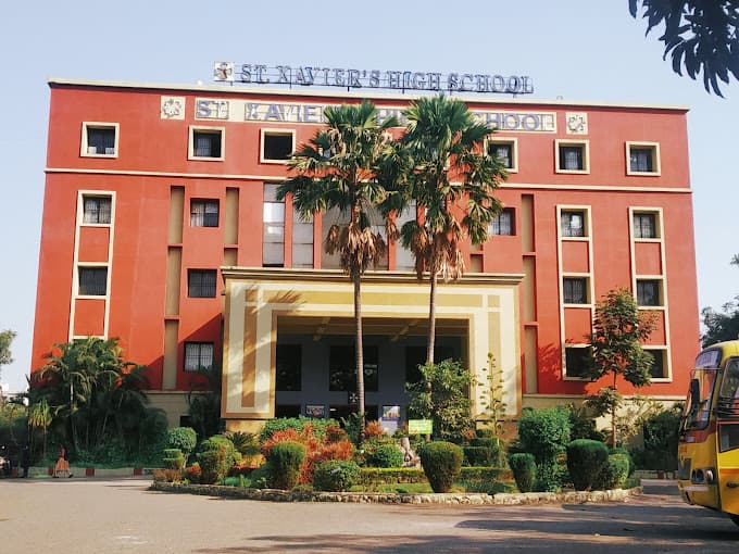 St. Xavier'S High School, Hiwri Nagar, Nagpur logo