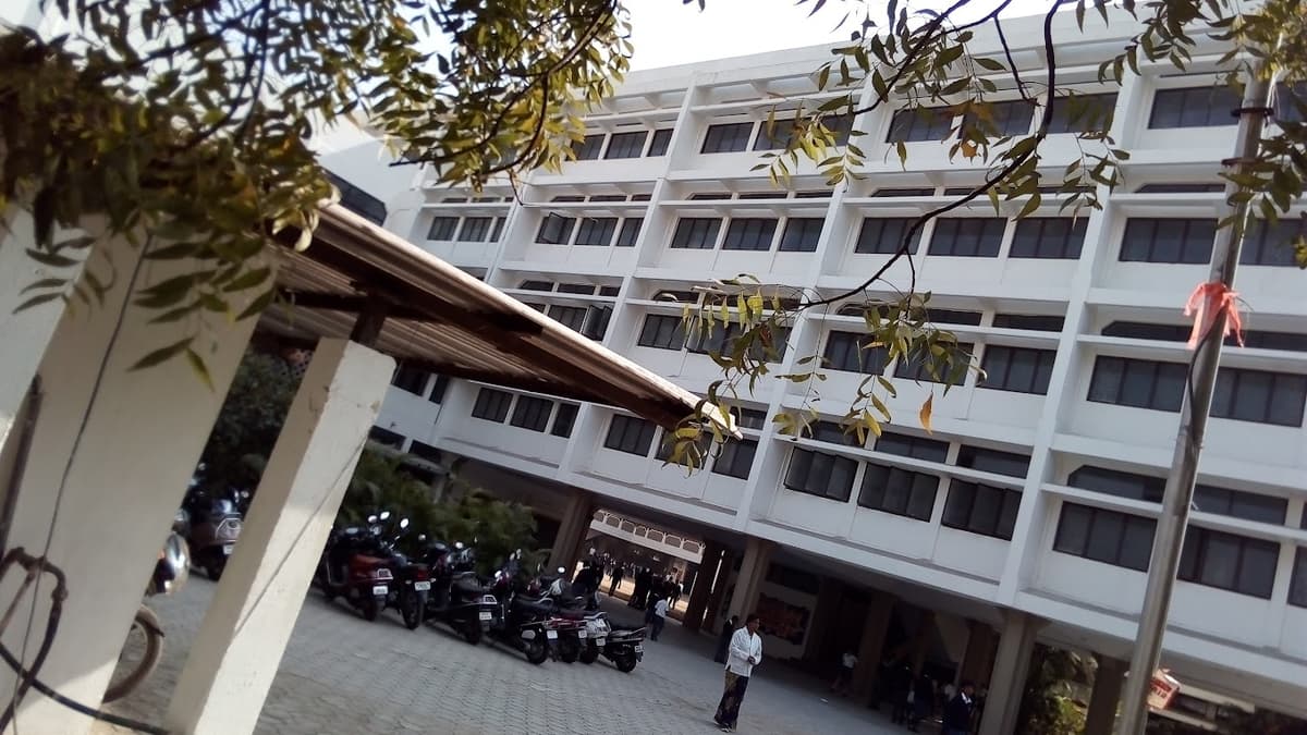 Bhartiya Vidhya Bhavan Vidhya Mandir photo 2