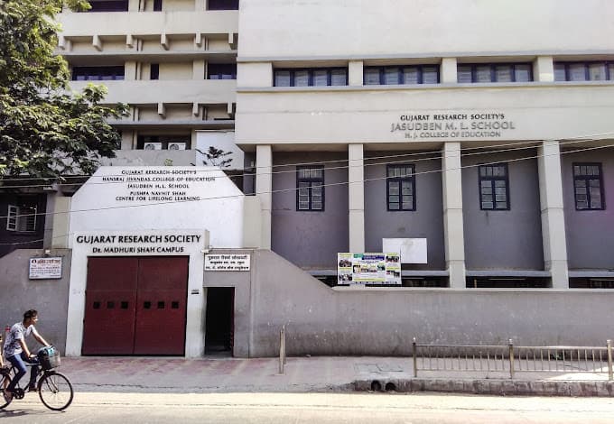 Jasudben M.L. School Khar West photo 2