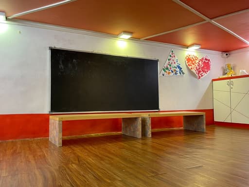 Tots 'n' Tales gallery image 2