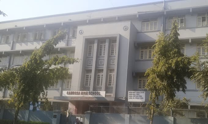 Canossa High School Mahim photo 1
