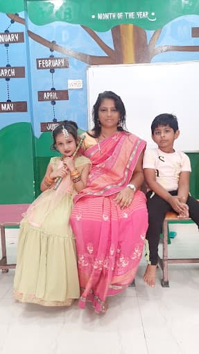 Peekaboo Rainbow International pre-school photo 7