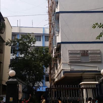 I. E. S. Modern English School photo 4