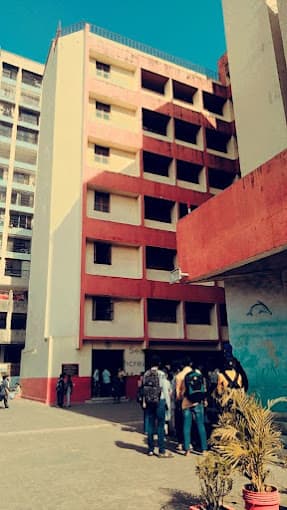 Public High School & College photo 4