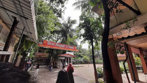 Shri B.D. Shukla English High School and Junior College gallery image 1