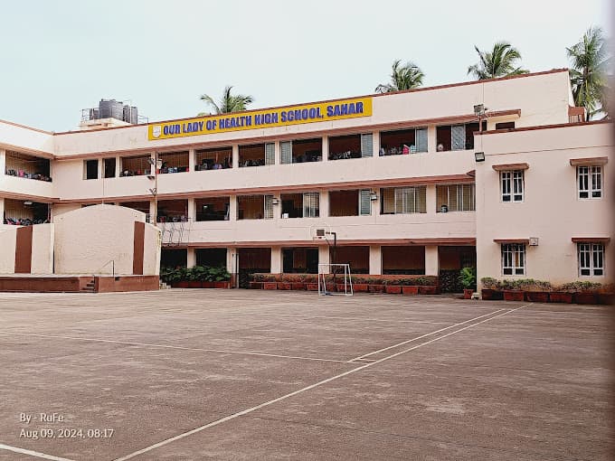 Our Lady Of Good Health High School photo 4