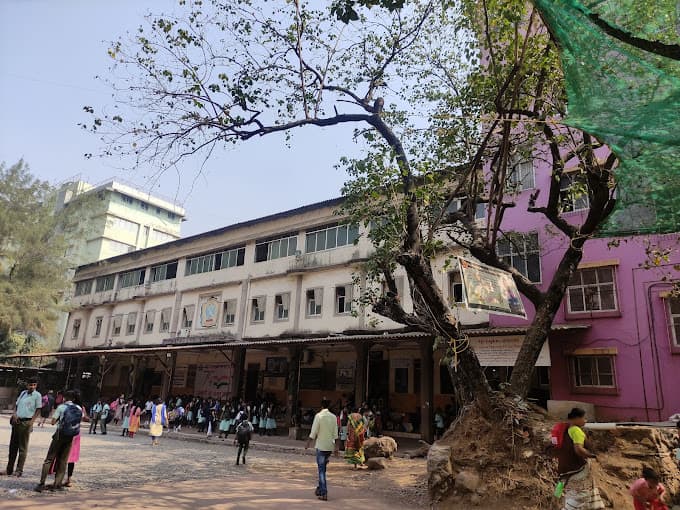 Chembur High School photo 2