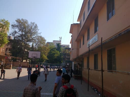 D J Doshi Gurukul English Medium High School gallery image 3