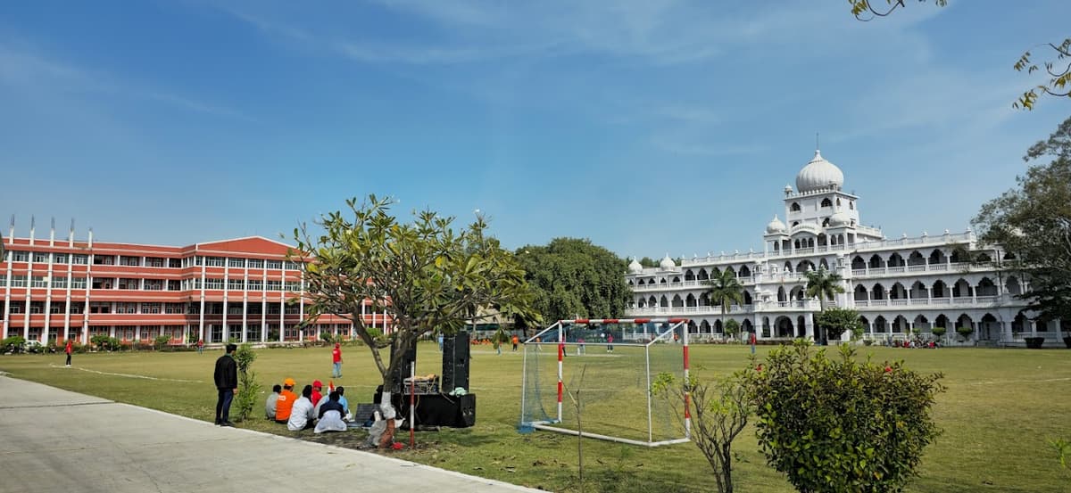 Guru Harkrishan Public School DDU Nagar photo 2