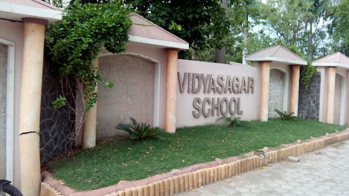Vidyasagar School Veena Nagar photo 2