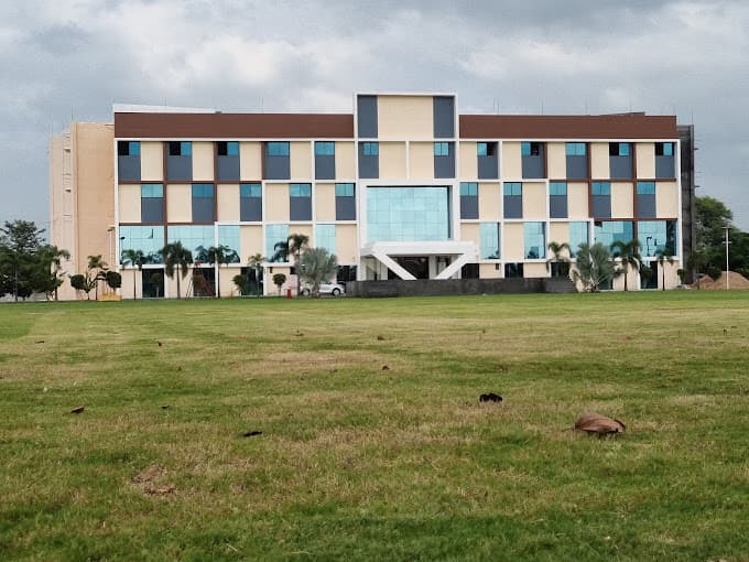 Sardar Patel International School Kanadia photo 1