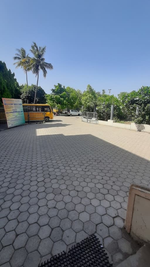 Kamla Nehru School gallery image 2