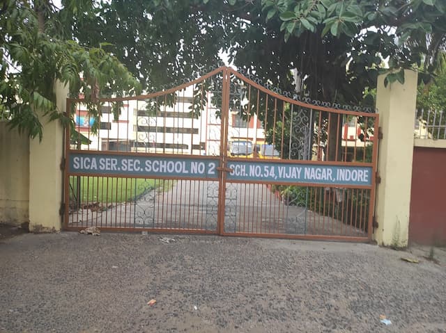 SICA Sr Secondary School gallery image 2