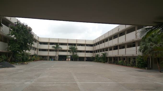 Shri Cloth Market Vaishnav Bal Mandir Girls School Raj Mohalla photo 1