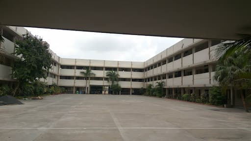 Shri Cloth Market Vaishnav Bal Mandir Girls School gallery image 2