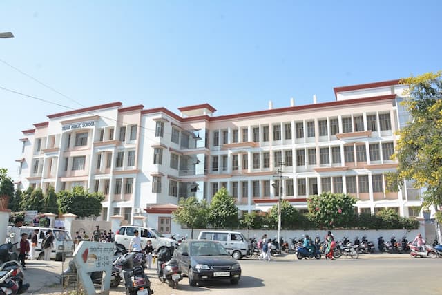 Tilak public school gallery image 2