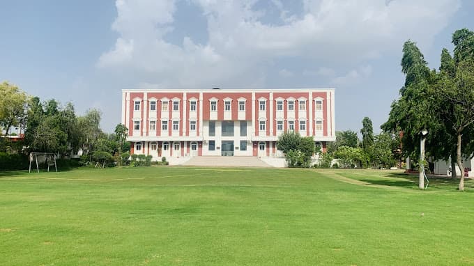 Asian World School photo 5