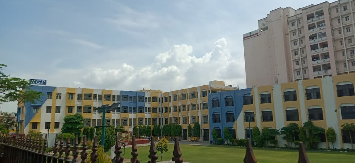 Kapil Gyanpeeth School Collector 12 photo 4