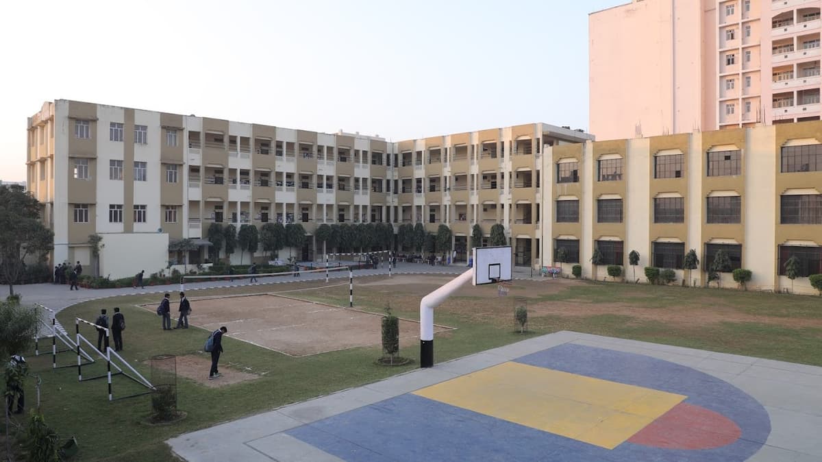 Kapil Gyanpeeth School Collector 12 photo 1