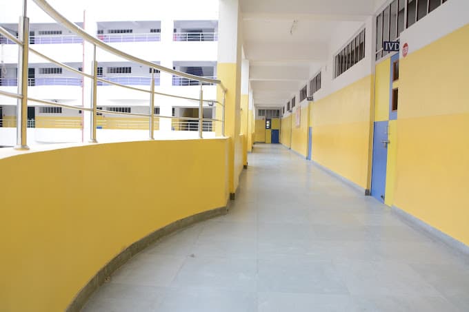 Cambridge Court High School Mansarovar photo 3
