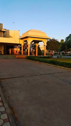 Rukmani Birla Modern School photo 1