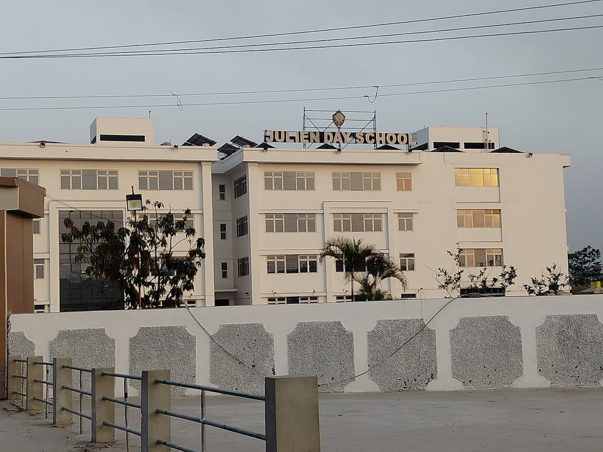 Julien Day School Howrah photo 1
