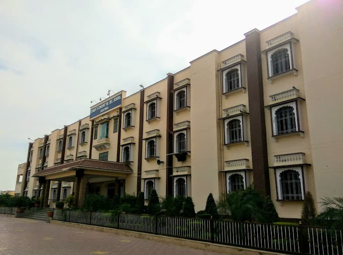 St. Mary’s Convent Sr. Sec. School photo 3