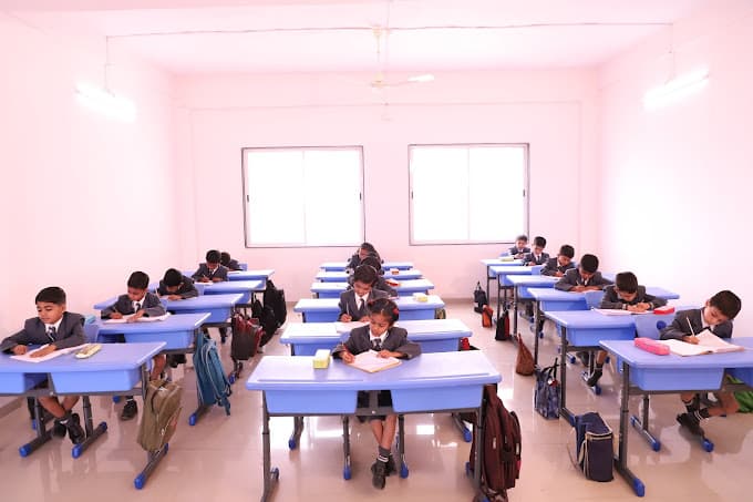 Ujwalatai Pawar School Nipani photo 2