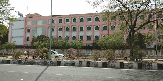 Maheshwari Girls Public School photo 2