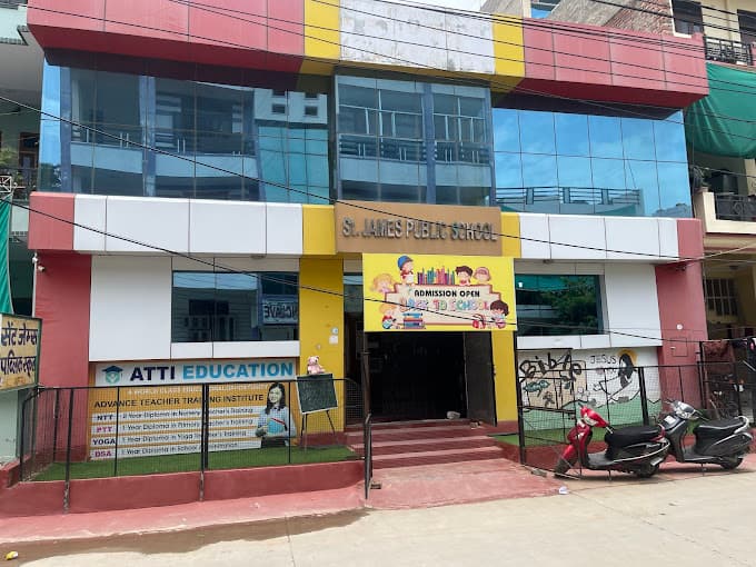 Saint James Public School photo 1