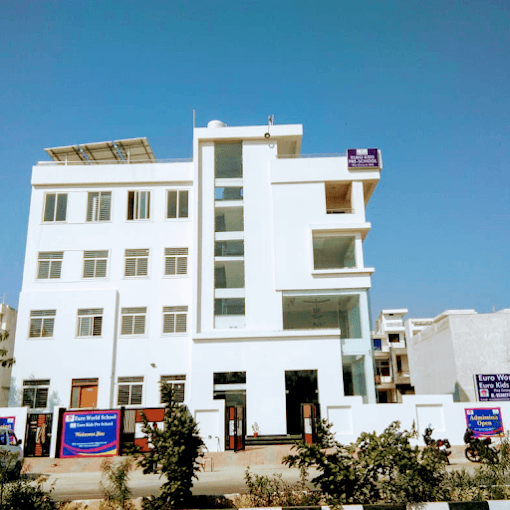 Euro World School photo 2