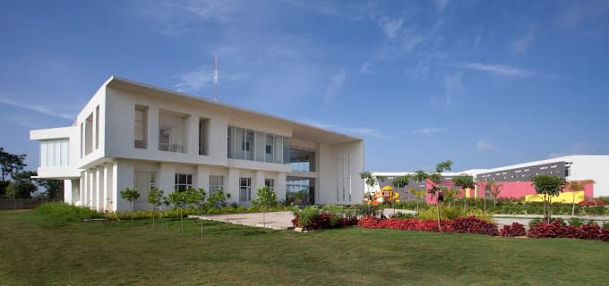 Redbridge International Academy photo 3