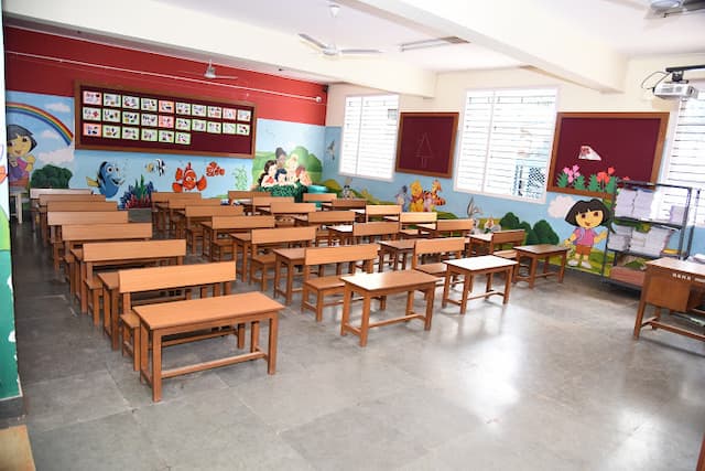 Baldwin Girls' High School gallery image 2