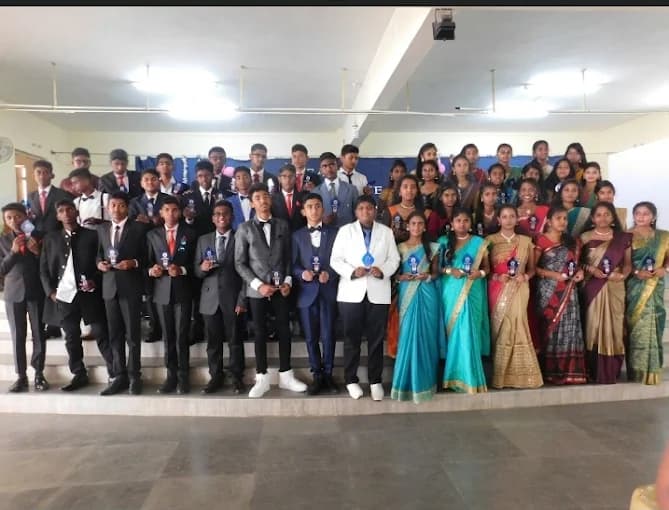 St. Charles High School HBR Layout photo 4