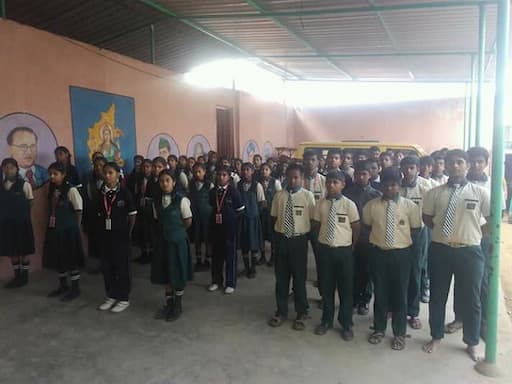 Bright Future English High School gallery image 5