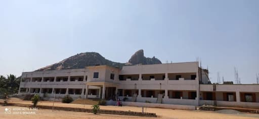 Vishnu Vidhyalaya Matriculation School gallery image 3