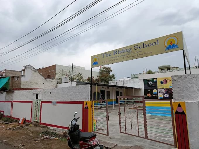 The Rising School Savina photo 1