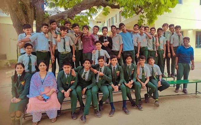 Colonel Hill High School Shivaji Nagar photo 2