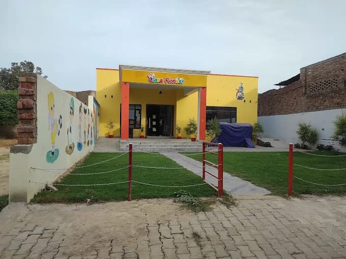 Clara Pioneer Play School Jawhar Nagar photo 1