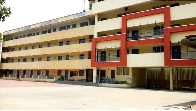 Rayare Kalanilayam School Vimanapura photo 9