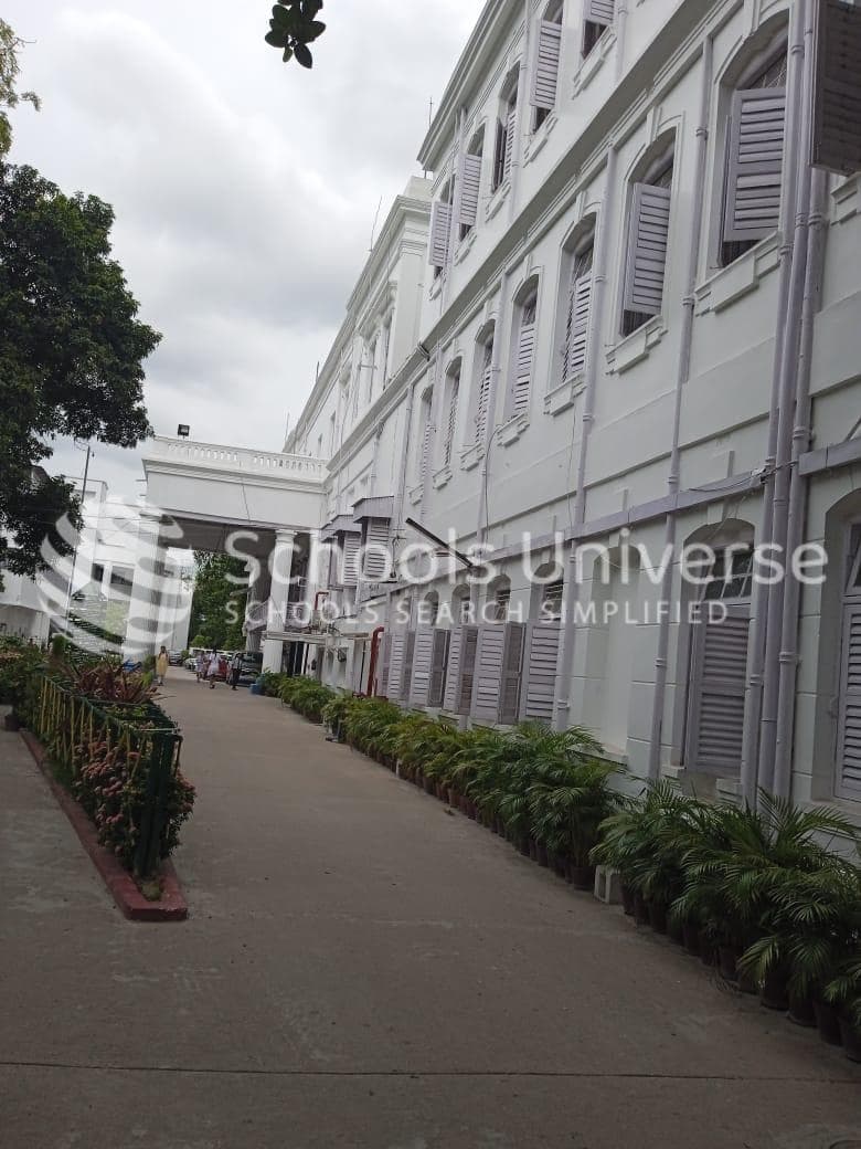 La Martiniere For Girls School Elgin photo 5