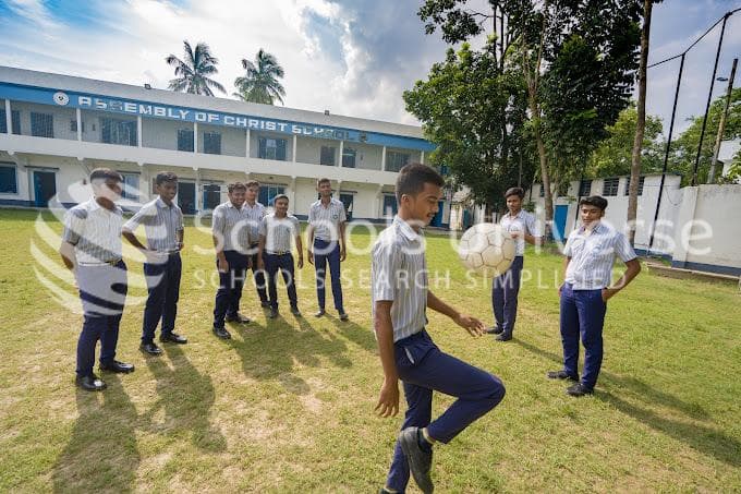 Assembly Of Christ School Cantonment photo 3