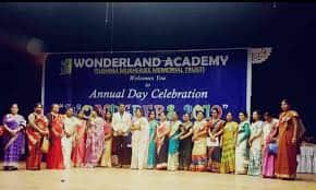 Wonderland Creche, Drove Lane, Kolkata, School Logo Wonderland Creche, Drove Lane, Kolkata, School Logo